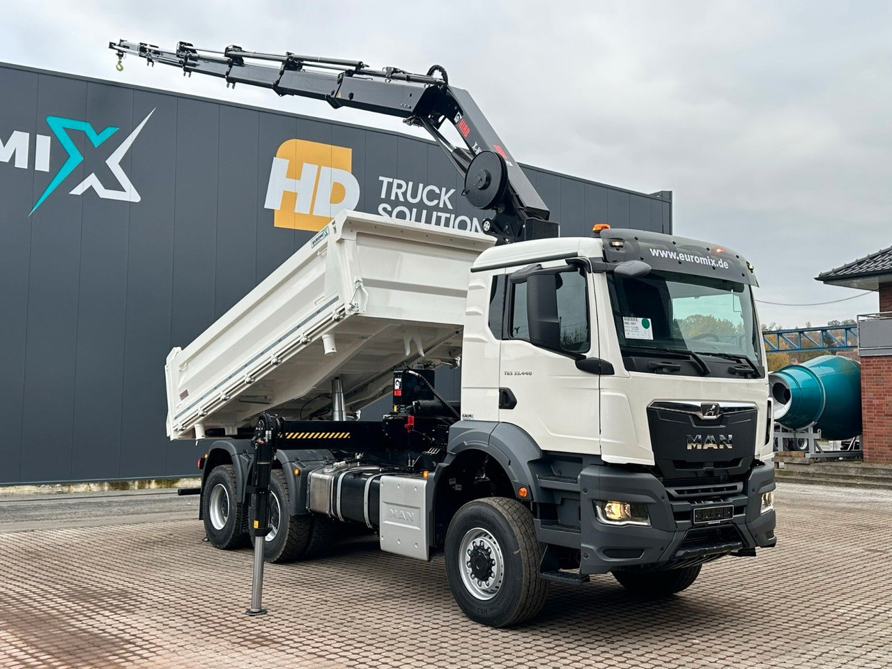 MAN TGS 33.440 6x6 /3-Seiten- Kipper / Kran HIAB 302 leasing MAN TGS 33.440 6x6 /3-Seiten- Kipper / Kran HIAB 302: picture 9