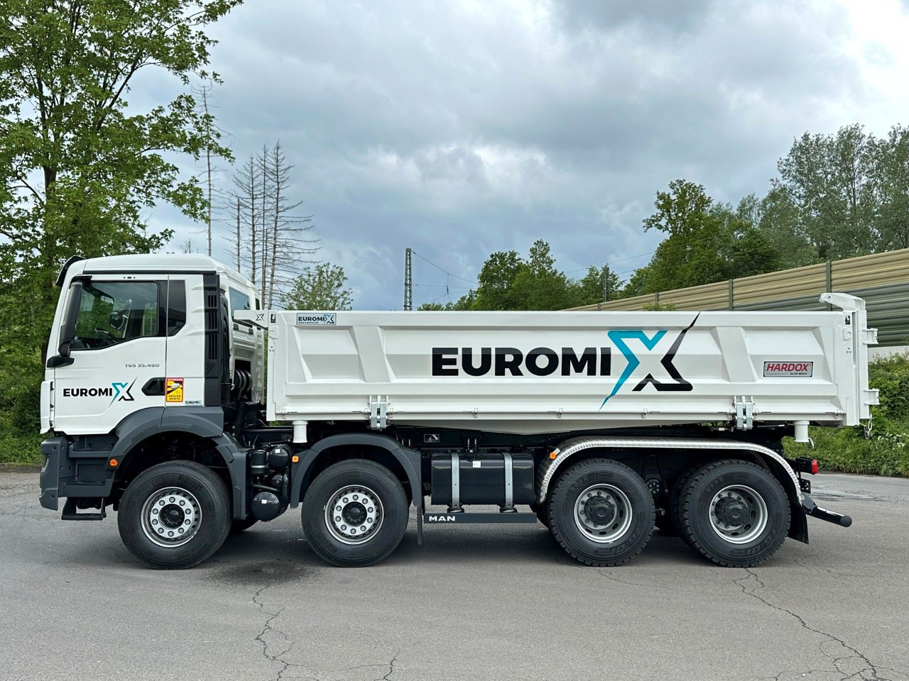 MAN TGS 35.480 8x4 EuromixMTP 2-Seiten-Kipper - Tipper: picture 5 MAN TGS 35.480 8x4 EuromixMTP 2-Seiten-Kipper - Tipper: picture 5