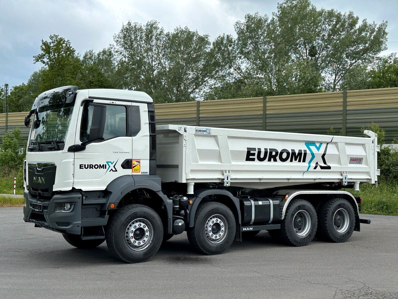 MAN TGS 35.480 8x4 EuromixMTP 2-Seiten-Kipper - Tipper: picture 2 MAN TGS 35.480 8x4 EuromixMTP 2-Seiten-Kipper - Tipper: picture 2