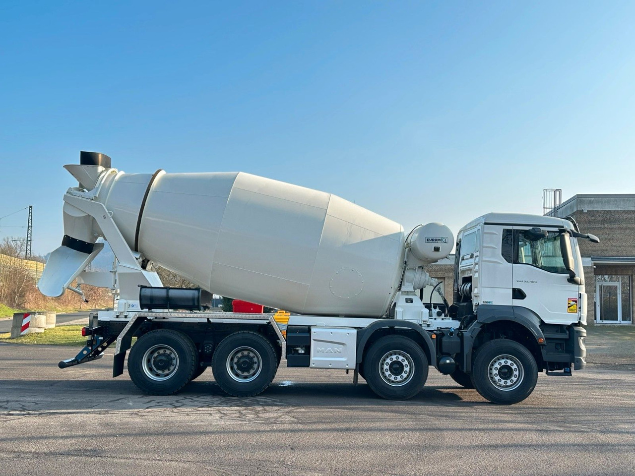 Concrete mixer truck MAN TGS 37.480 8x4 EuromixMTP EM 10 L: picture 7