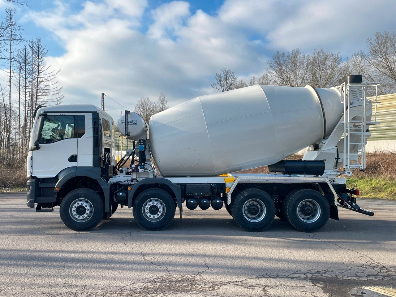 MAN TGS 41.400 8x4 / EuromixMTP EM 12m³ R / EURO 2 - Concrete mixer truck: picture 5 MAN TGS 41.400 8x4 / EuromixMTP EM 12m³ R / EURO 2 - Concrete mixer truck: picture 5