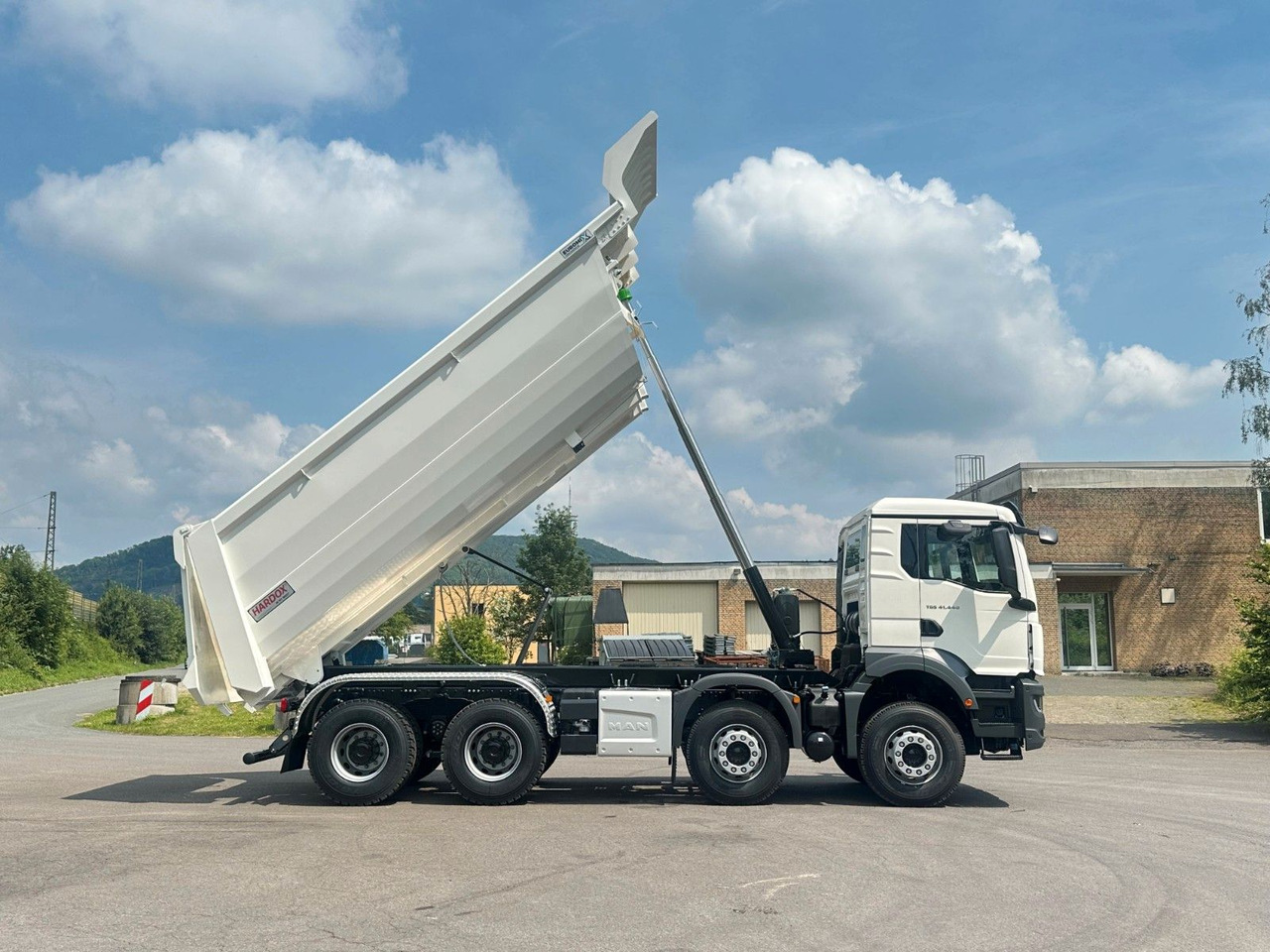 Tipper MAN TGS 41.440 8x4 EuromixMTP Mulden-Kipper: picture 15