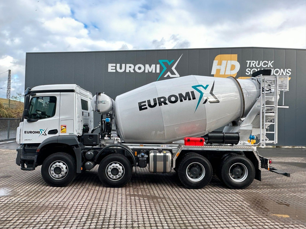 Mercedes-Benz Arocs 5 3540 8x4 EURO 6e EuromixMTP EM 9 L - Concrete mixer truck: picture 3 Mercedes-Benz Arocs 5 3540 8x4 EURO 6e EuromixMTP EM 9 L - Concrete mixer truck: picture 3