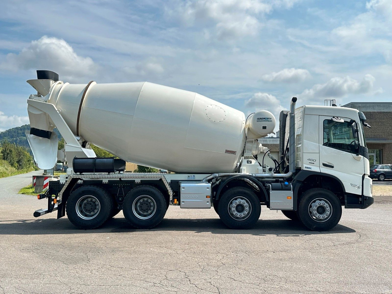 Concrete mixer truck Volvo FMX 500 8X4 Retarder EuromixMTP EM 9 L: picture 8