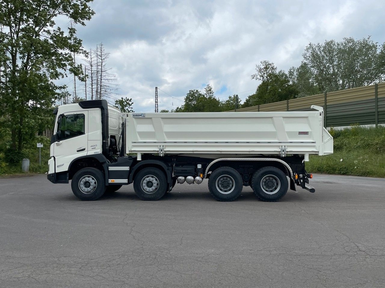 Volvo FMX 500 8X4 Retarder EuromixMTP Kipper - Tipper: picture 2 Volvo FMX 500 8X4 Retarder EuromixMTP Kipper - Tipper: picture 2