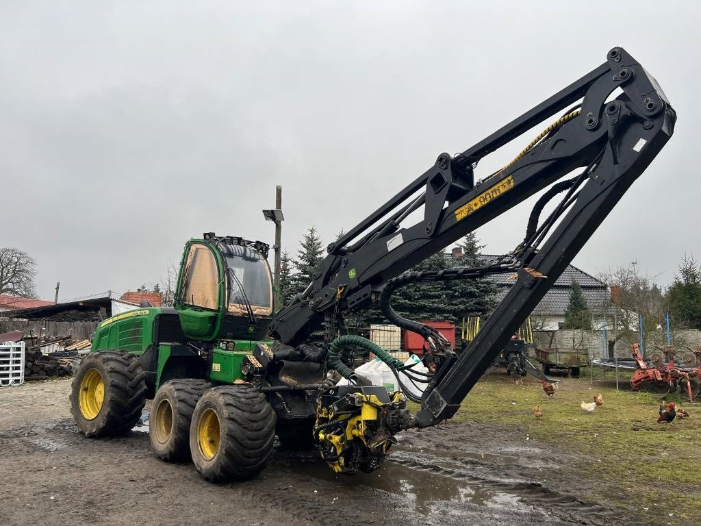 John Deere 1170 E - Forestry harvester: picture 2 John Deere 1170 E - Forestry harvester: picture 2