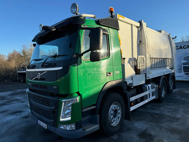 Volvo FM 330 RHD, 2-compartments & tipp, 2014 - Garbage truck: picture 2 Volvo FM 330 RHD, 2-compartments & tipp, 2014 - Garbage truck: picture 2