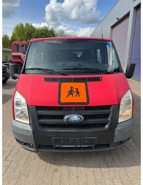 Ford **TRANSIT-9SEATS** - Bus: picture 2 Ford **TRANSIT-9SEATS** - Bus: picture 2