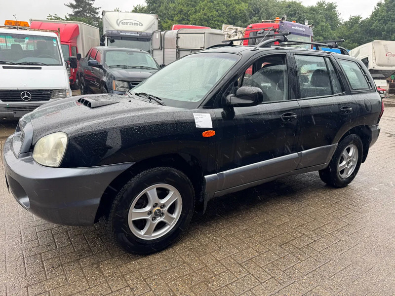 Hyundai Santa Fe **2.0CRDI-4WD-AIRCO-CLIME** - SUV: picture 3 Hyundai Santa Fe **2.0CRDI-4WD-AIRCO-CLIME** - SUV: picture 3