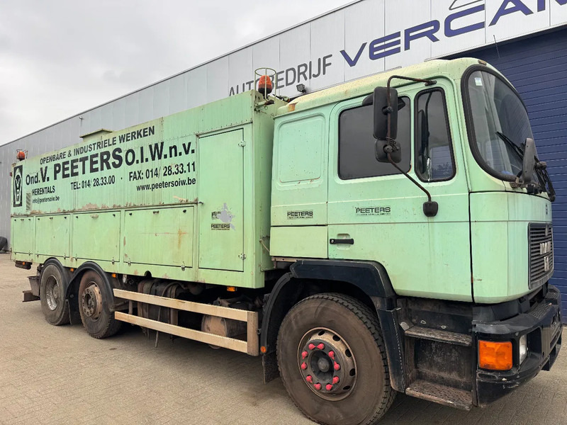 MAN 26.272 **5CYL-6X2-BELGIAN TRUCK** - Box truck: picture 1 MAN 26.272 **5CYL-6X2-BELGIAN TRUCK** - Box truck: picture 1