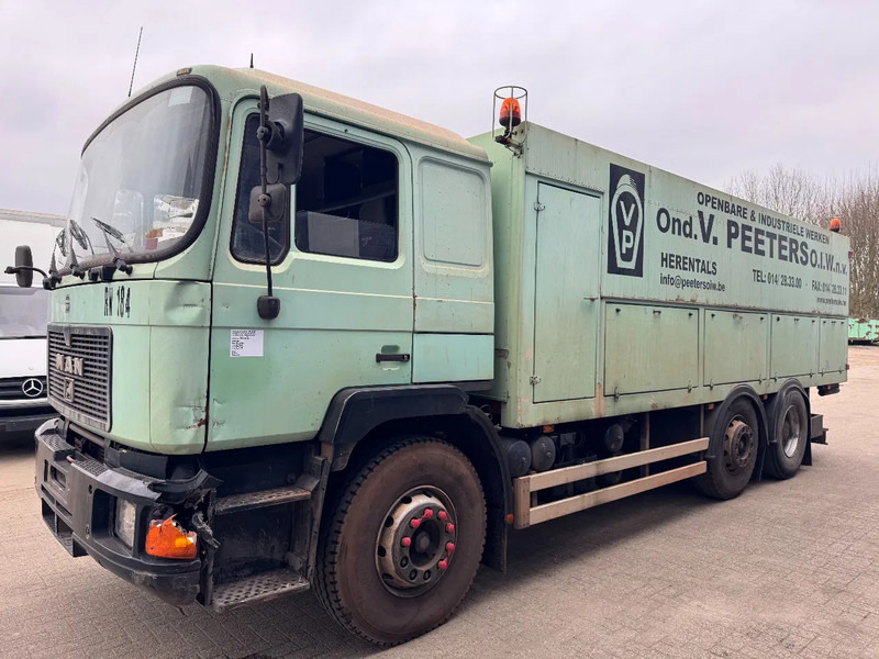 MAN 26.272 **5CYL-6X2-BELGIAN TRUCK** - Box truck: picture 2 MAN 26.272 **5CYL-6X2-BELGIAN TRUCK** - Box truck: picture 2