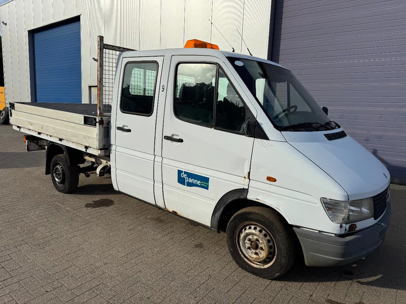 Mercedes-Benz Sprinter **212D-5CYL-BELGIAN VAN-AIRCO** - Flatbed van, Combi van: picture 3 Mercedes-Benz Sprinter **212D-5CYL-BELGIAN VAN-AIRCO** - Flatbed van, Combi van: picture 3