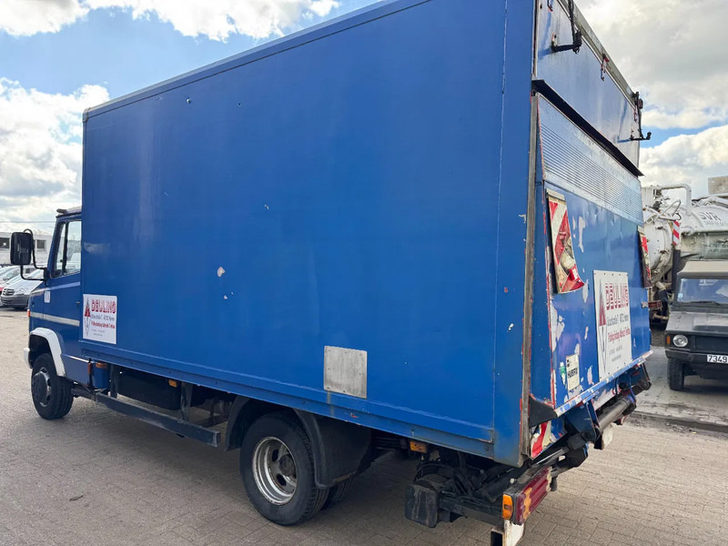 Mercedes-Benz VARIO 612D - Box truck: picture 4 Mercedes-Benz VARIO 612D - Box truck: picture 4