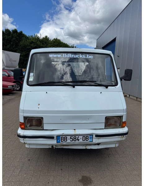 Nissan Trade **TIPPER/BENNE** - Tipper van: picture 2 Nissan Trade **TIPPER/BENNE** - Tipper van: picture 2