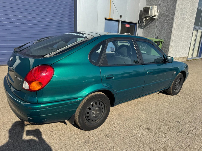 Toyota Corolla **5DOORS-PETROL-BELGIAN CAR-1A** - Sedan: picture 4 Toyota Corolla **5DOORS-PETROL-BELGIAN CAR-1A** - Sedan: picture 4