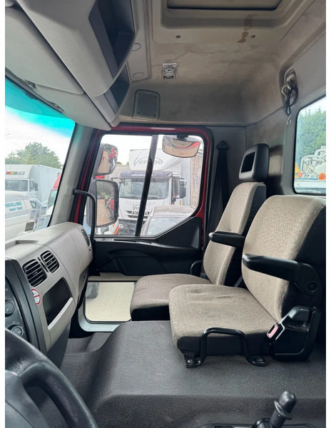 Tractor unit Renault Premium 380 **EURO 4-BELGIAN TRUCK**: picture 13