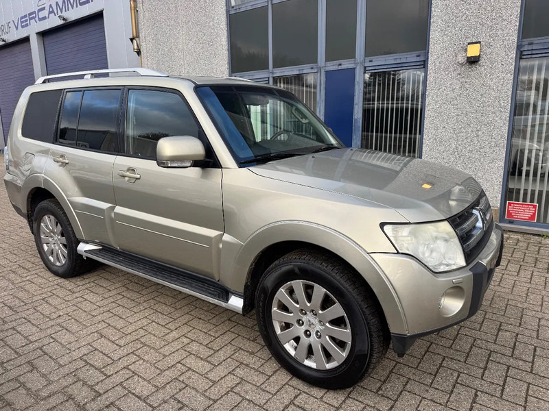 Mitsubishi Pajero **3200TD-AUTOMAAT-AC-TOPSHAPE-LICHTE VRACHT** - Van: picture 3 Mitsubishi Pajero **3200TD-AUTOMAAT-AC-TOPSHAPE-LICHTE VRACHT** - Van: picture 3