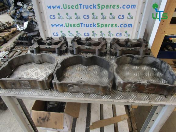 CAT C10 C12 FULL SET JAKE BRAKE + SPACES TYPE 310A - Engine and parts for Truck: picture 1 CAT C10 C12 FULL SET JAKE BRAKE + SPACES TYPE 310A - Engine and parts for Truck: picture 1