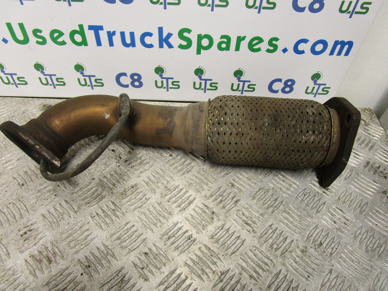 IVECO DAILY 3.0 FRONT EXHAUST PIPE & SENSOR - Exhaust system for Truck: picture 1 IVECO DAILY 3.0 FRONT EXHAUST PIPE & SENSOR - Exhaust system for Truck: picture 1