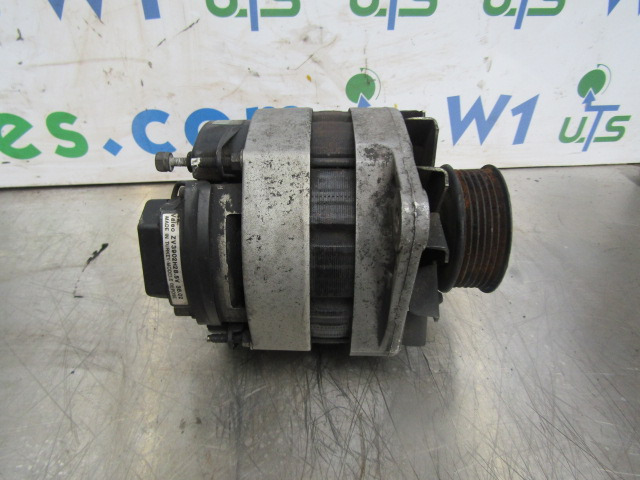 RENAULT PREMIUM 400 ALTERNATOR - Electrical system for Truck: picture 1 RENAULT PREMIUM 400 ALTERNATOR - Electrical system for Truck: picture 1