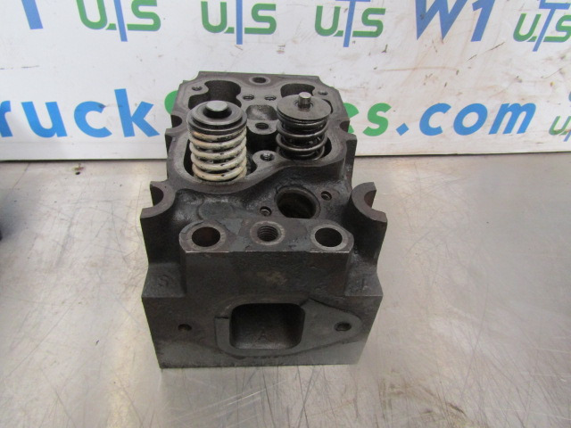 RENAULT PREMIUM 400 CYLINDER HEADS – 6 AVAILABLE - Engine and parts for Truck: picture 1 RENAULT PREMIUM 400 CYLINDER HEADS – 6 AVAILABLE - Engine and parts for Truck: picture 1