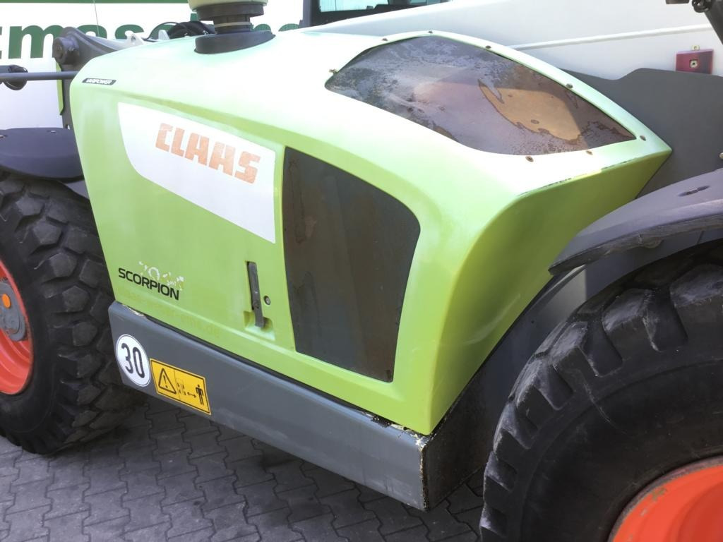 Loader CLAAS SCORPION 7044 VARIPOWER: picture 6