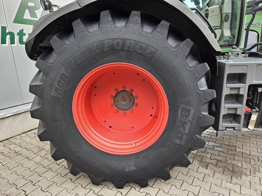 Fendt 824 Vario ProfiPlus - Farm tractor: picture 5 Fendt 824 Vario ProfiPlus - Farm tractor: picture 5