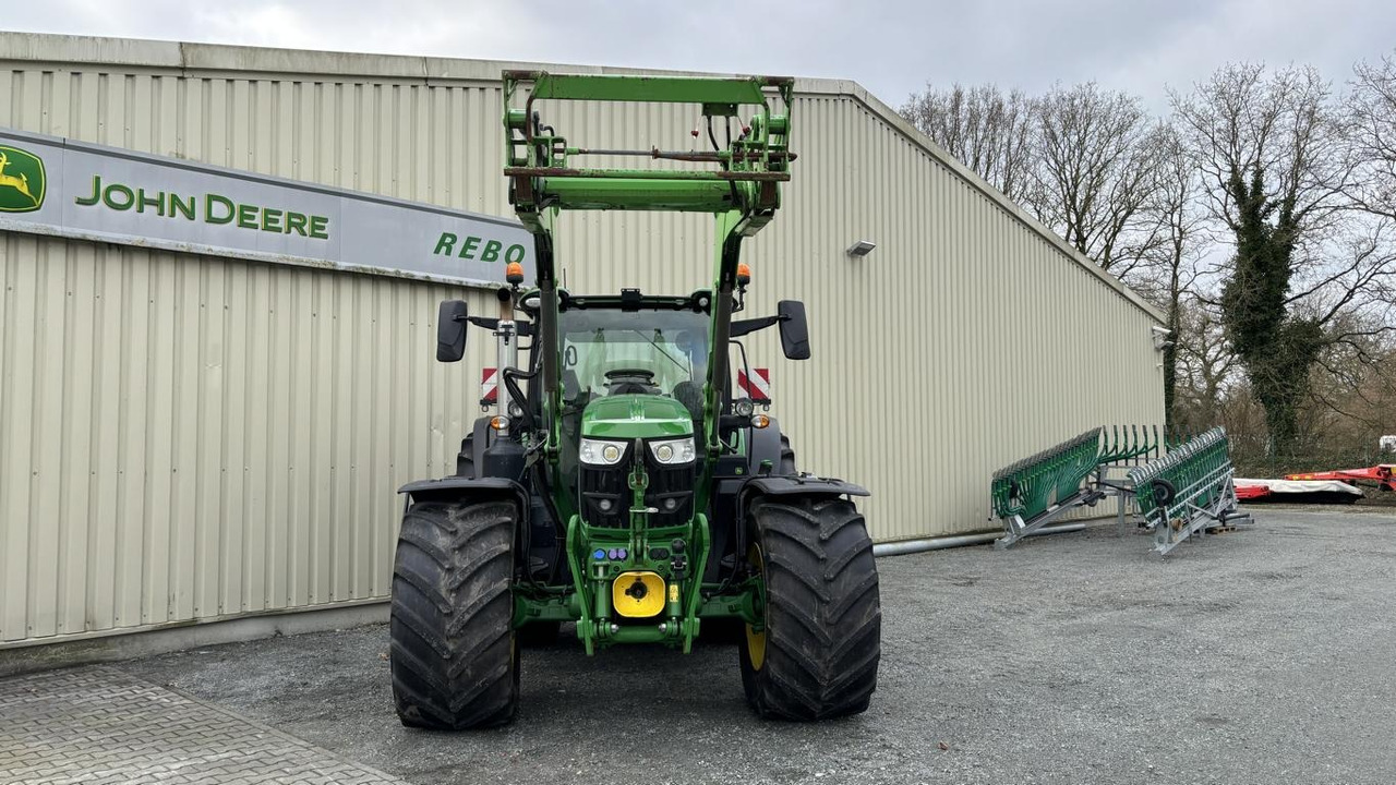 Farm tractor John Deere 6155R: picture 40