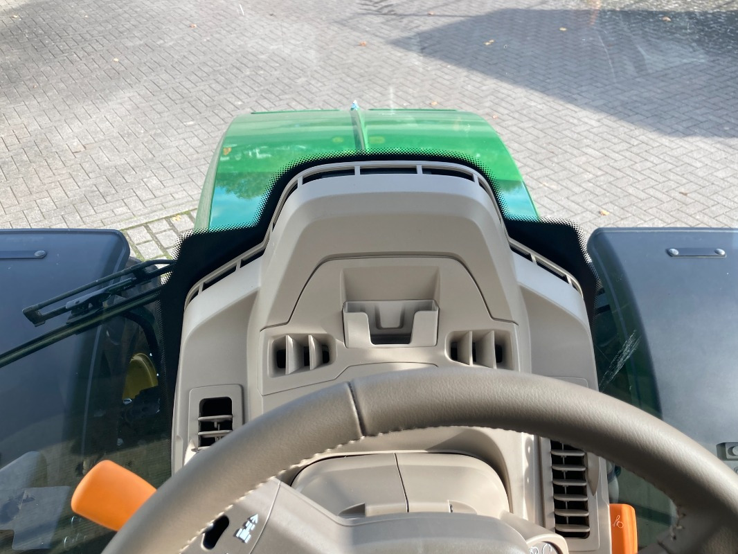 John Deere TRAKTOR 6120M MIT KABINE - Farm tractor: picture 3 John Deere TRAKTOR 6120M MIT KABINE - Farm tractor: picture 3