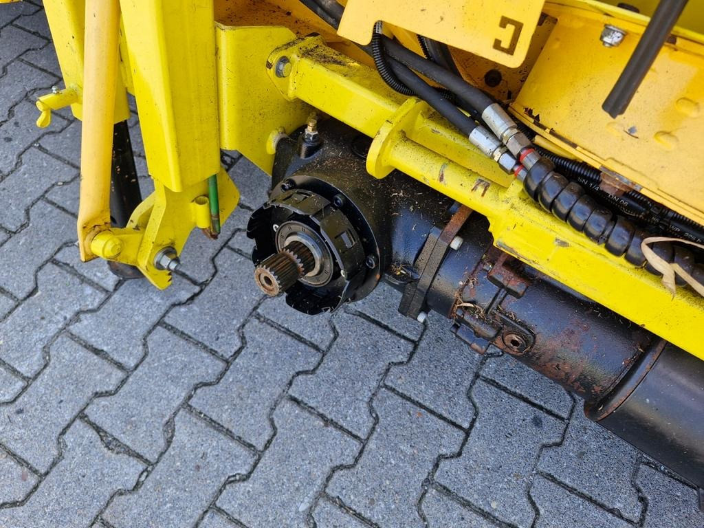 New Holland MAISVORSATZ 900S FI / 390 - Corn header: picture 4 New Holland MAISVORSATZ 900S FI / 390 - Corn header: picture 4