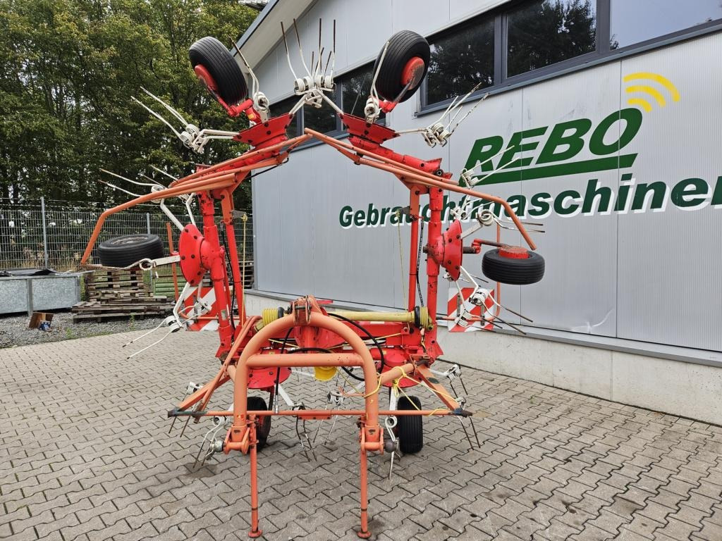 Pöttinger HIT 69 N-Z - Tedder/ Rake: picture 1 Pöttinger HIT 69 N-Z - Tedder/ Rake: picture 1