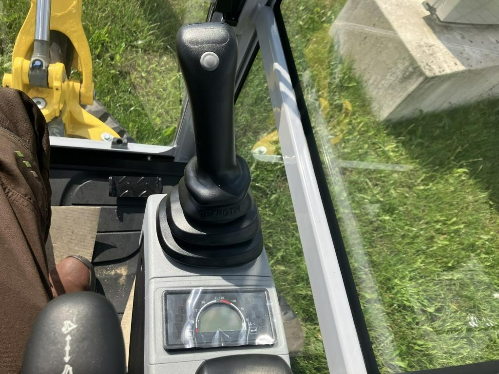 New Mini excavator Wacker ET 16: picture 6