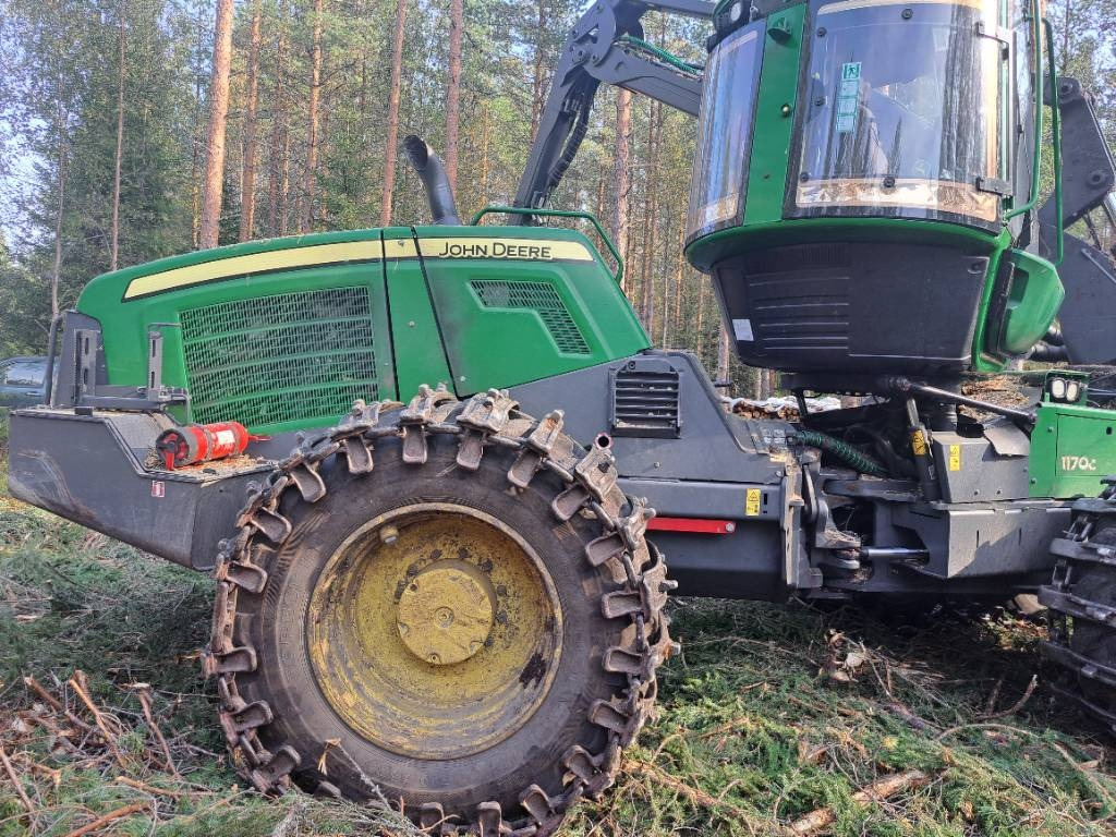 John Deere 1170G - Forestry harvester: picture 2 John Deere 1170G - Forestry harvester: picture 2