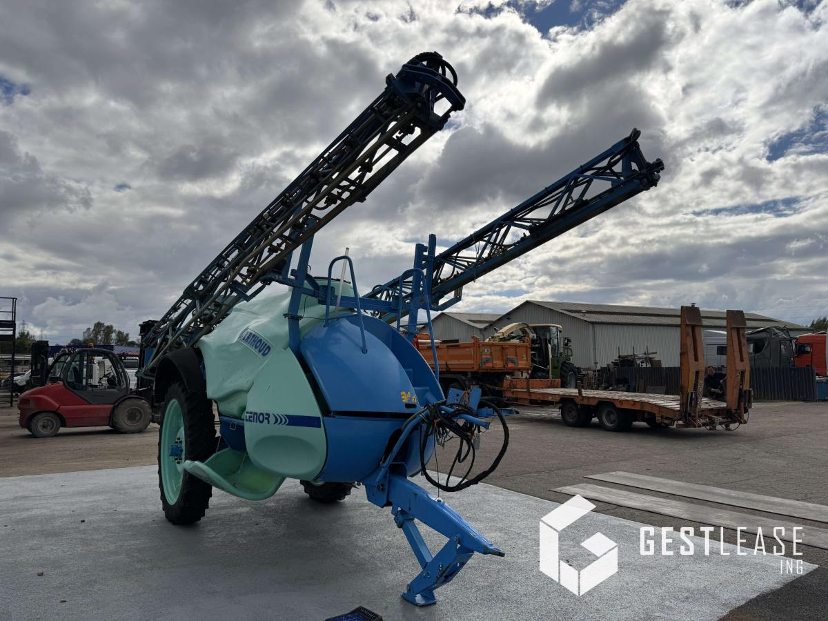 Berthoud TENOR 35-37 - Trailed sprayer: picture 4 Berthoud TENOR 35-37 - Trailed sprayer: picture 4