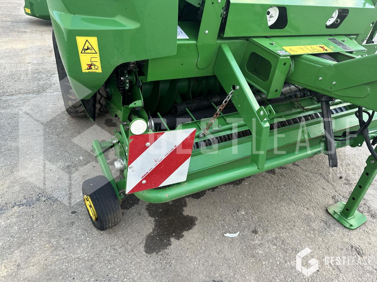 John Deere V461M - Round baler: picture 5 John Deere V461M - Round baler: picture 5