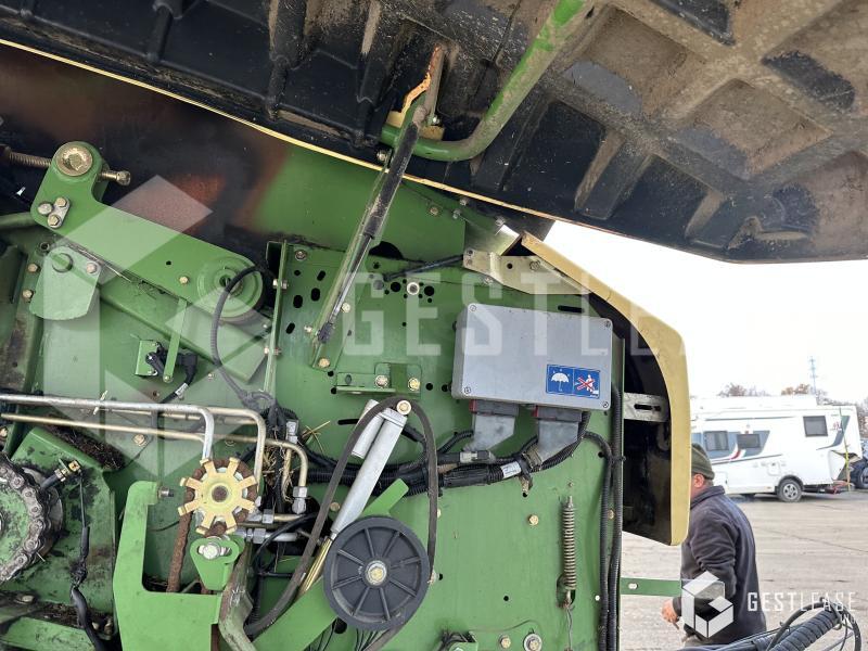 Round baler Krone COMPRIMA V 150 XC: picture 13