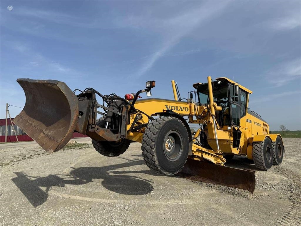 Volvo G976 6x6 Canada made - Grader: picture 1 Volvo G976 6x6 Canada made - Grader: picture 1
