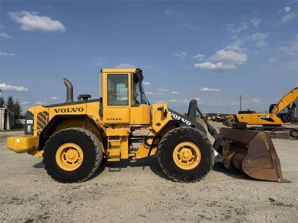 Volvo L 110 E - Wheel loader: picture 5 Volvo L 110 E - Wheel loader: picture 5