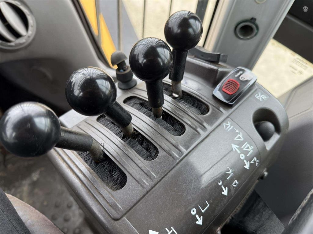 Wheel loader Volvo L 120 F , 4rd line , coupler: picture 11