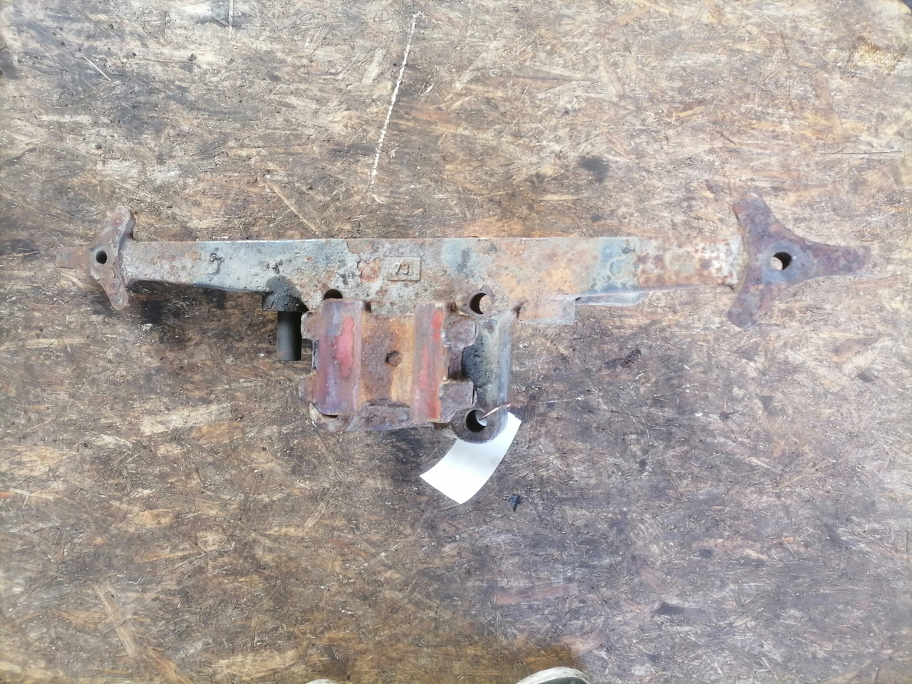DAF Air suspension bracket 1253154 - Axle and parts for Truck: picture 4 DAF Air suspension bracket 1253154 - Axle and parts for Truck: picture 4