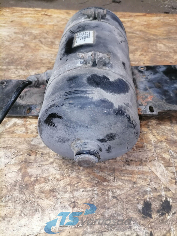 DAF Air tank 1733548 - Universal part for Truck: picture 4 DAF Air tank 1733548 - Universal part for Truck: picture 4