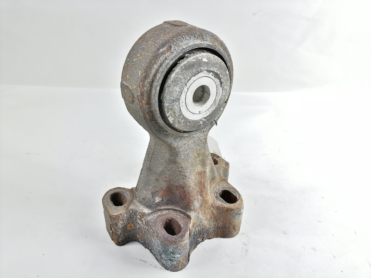 DAF Cab carrier 1303522 - Cab suspension for Truck: picture 1 DAF Cab carrier 1303522 - Cab suspension for Truck: picture 1