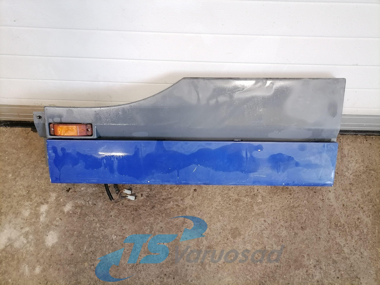 DAF DAF cab extension 1291171 - Universal part for Truck: picture 1 DAF DAF cab extension 1291171 - Universal part for Truck: picture 1