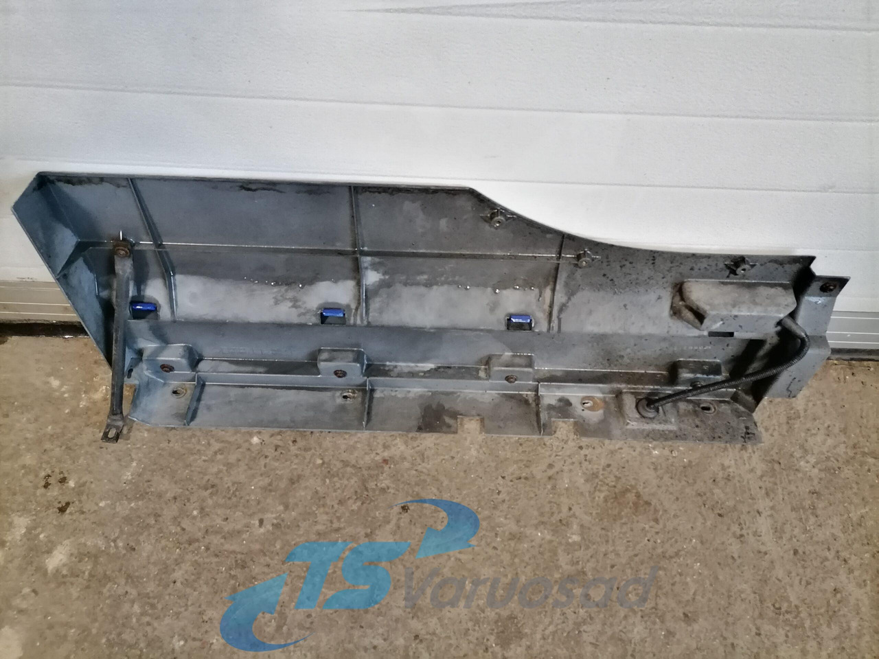 DAF DAF cab extension 1291171 - Universal part for Truck: picture 3 DAF DAF cab extension 1291171 - Universal part for Truck: picture 3