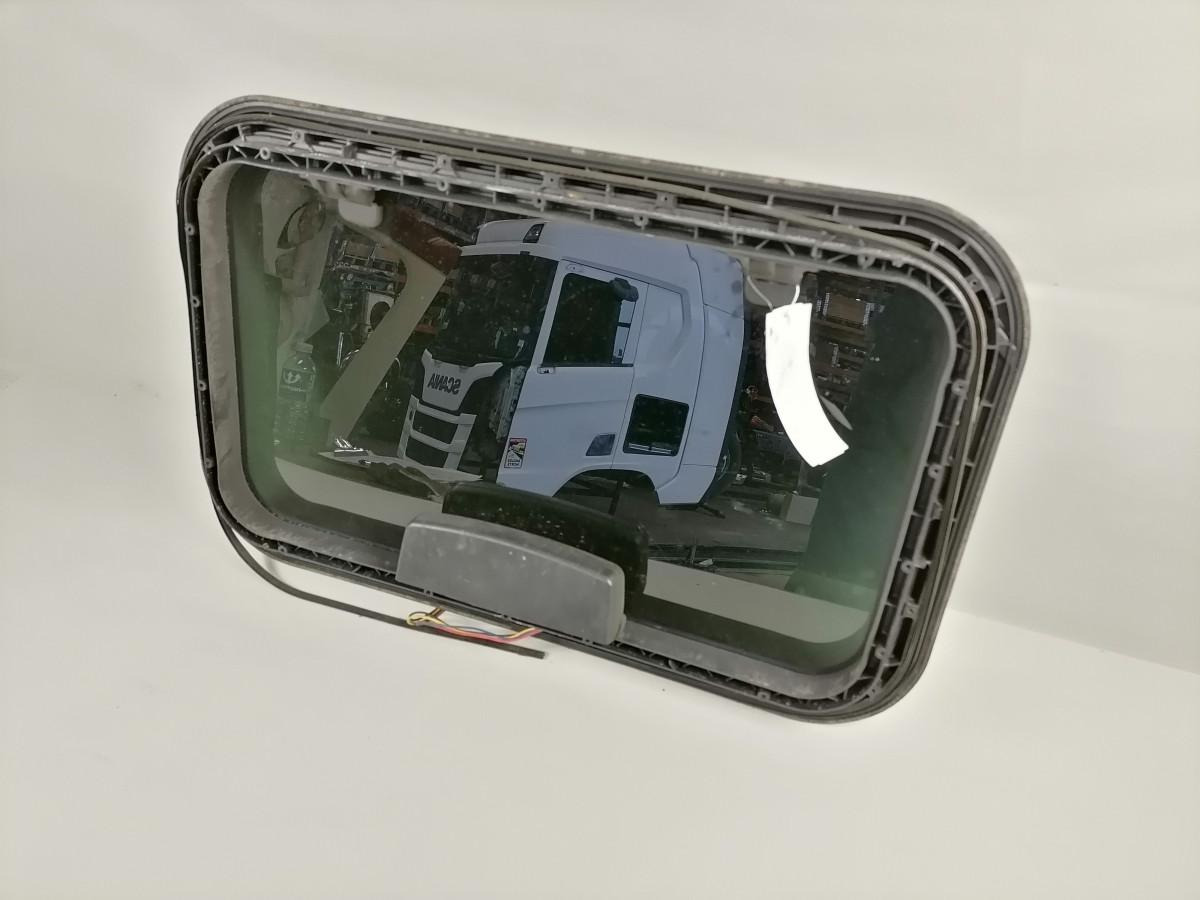 DAF Katuseluuk 1690486 - Universal part for Truck: picture 3 DAF Katuseluuk 1690486 - Universal part for Truck: picture 3