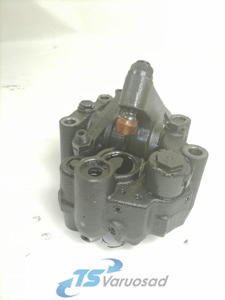 DAF Set of rockers with shaft 1732002 - Universal part for Truck: picture 1 DAF Set of rockers with shaft 1732002 - Universal part for Truck: picture 1