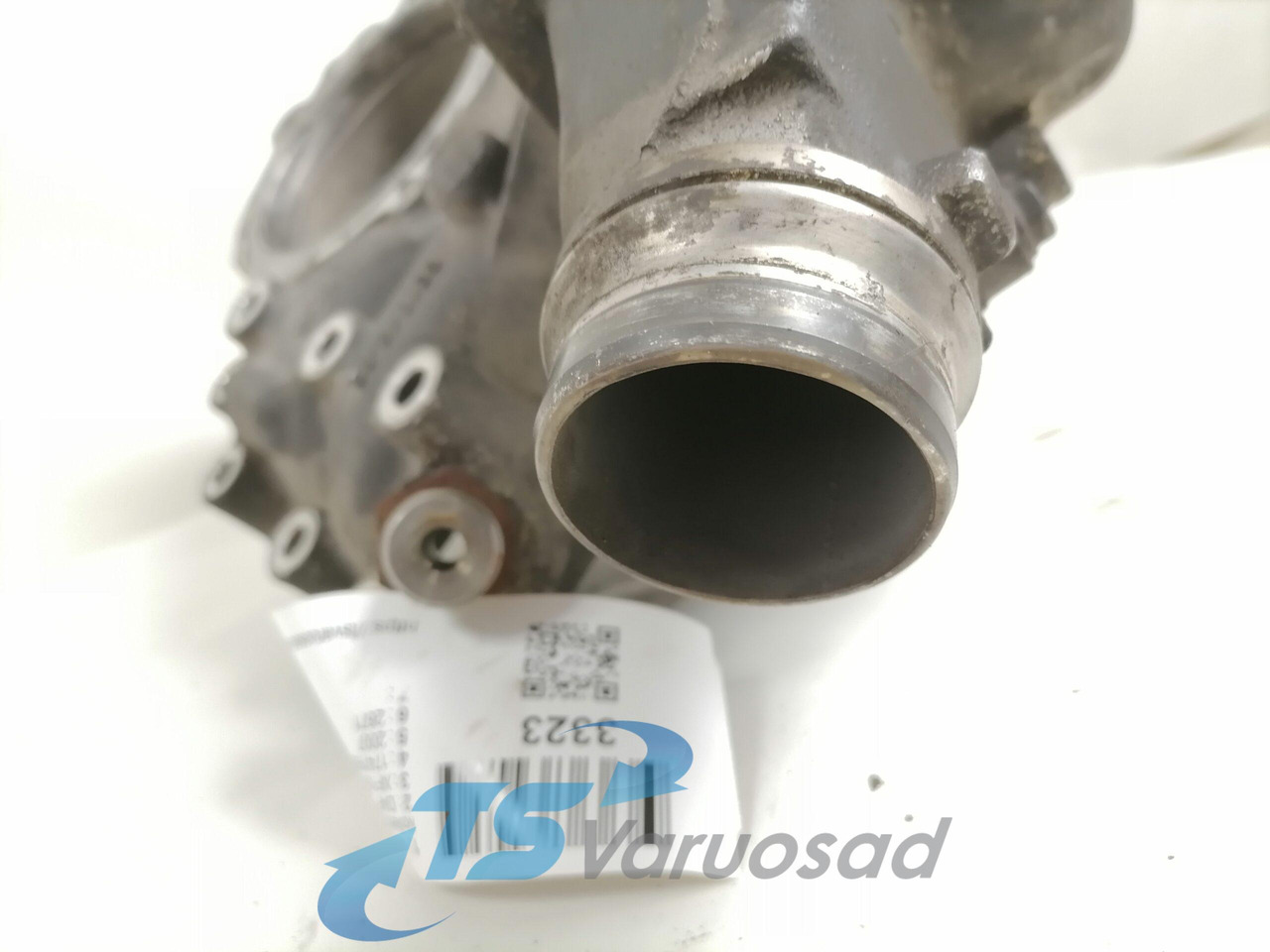 DAF Water pump manifold / housing 1747962 - Universal part for Truck: picture 4 DAF Water pump manifold / housing 1747962 - Universal part for Truck: picture 4