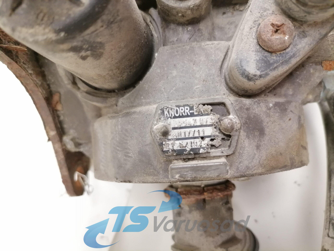 MAN Air dryer K017711 - Brake valve for Truck: picture 3 MAN Air dryer K017711 - Brake valve for Truck: picture 3