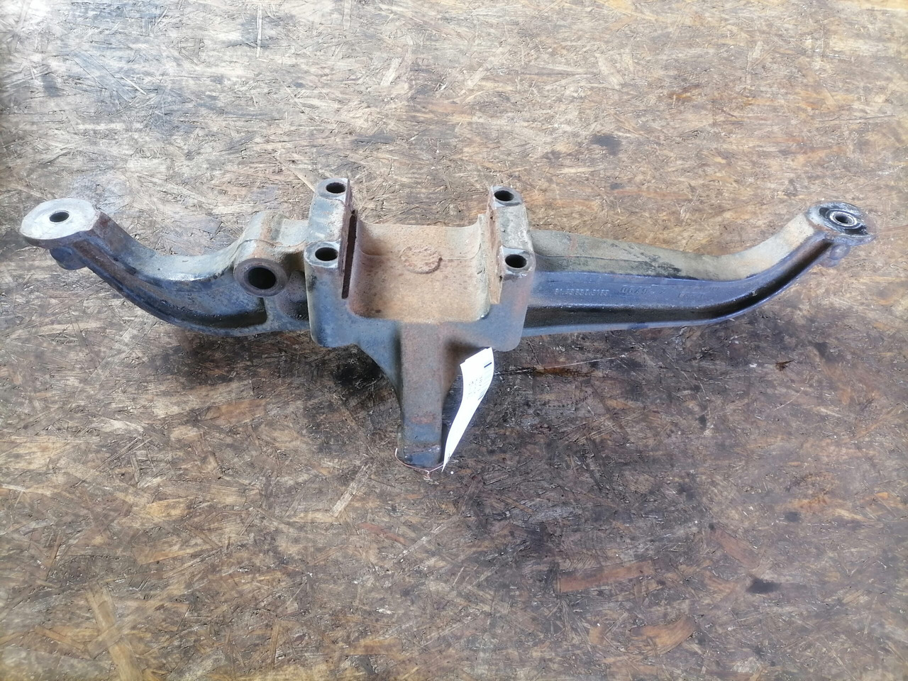 MAN Air suspension bracket 81436303169 - Axle and parts for Truck: picture 2 MAN Air suspension bracket 81436303169 - Axle and parts for Truck: picture 2