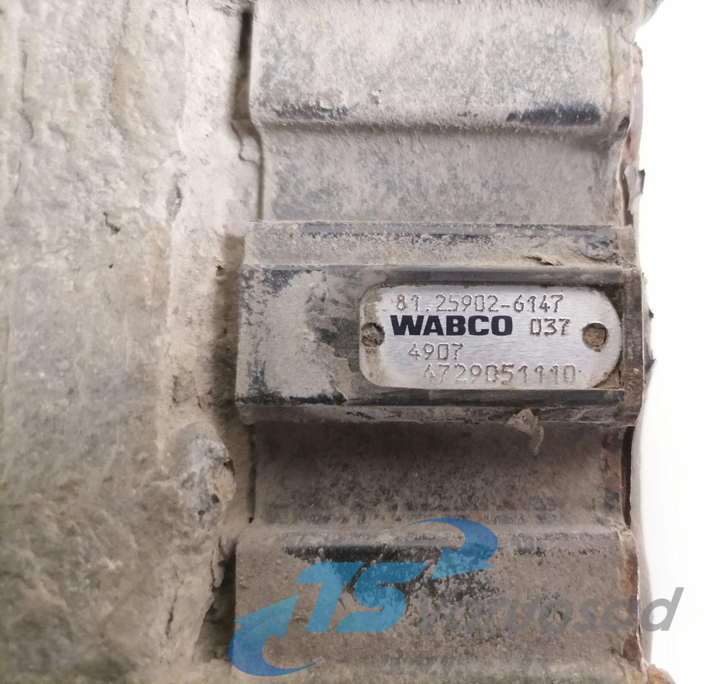 MAN Air suspension control valve, ECAS 4729051110 - Brake valve for Truck: picture 2 MAN Air suspension control valve, ECAS 4729051110 - Brake valve for Truck: picture 2